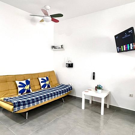 Animos! Apartments - 10 Modern Apartments Near The City & Beach, Perfect For Nomads, Travellers, Families, Watersports! Santa Maria Esterno foto