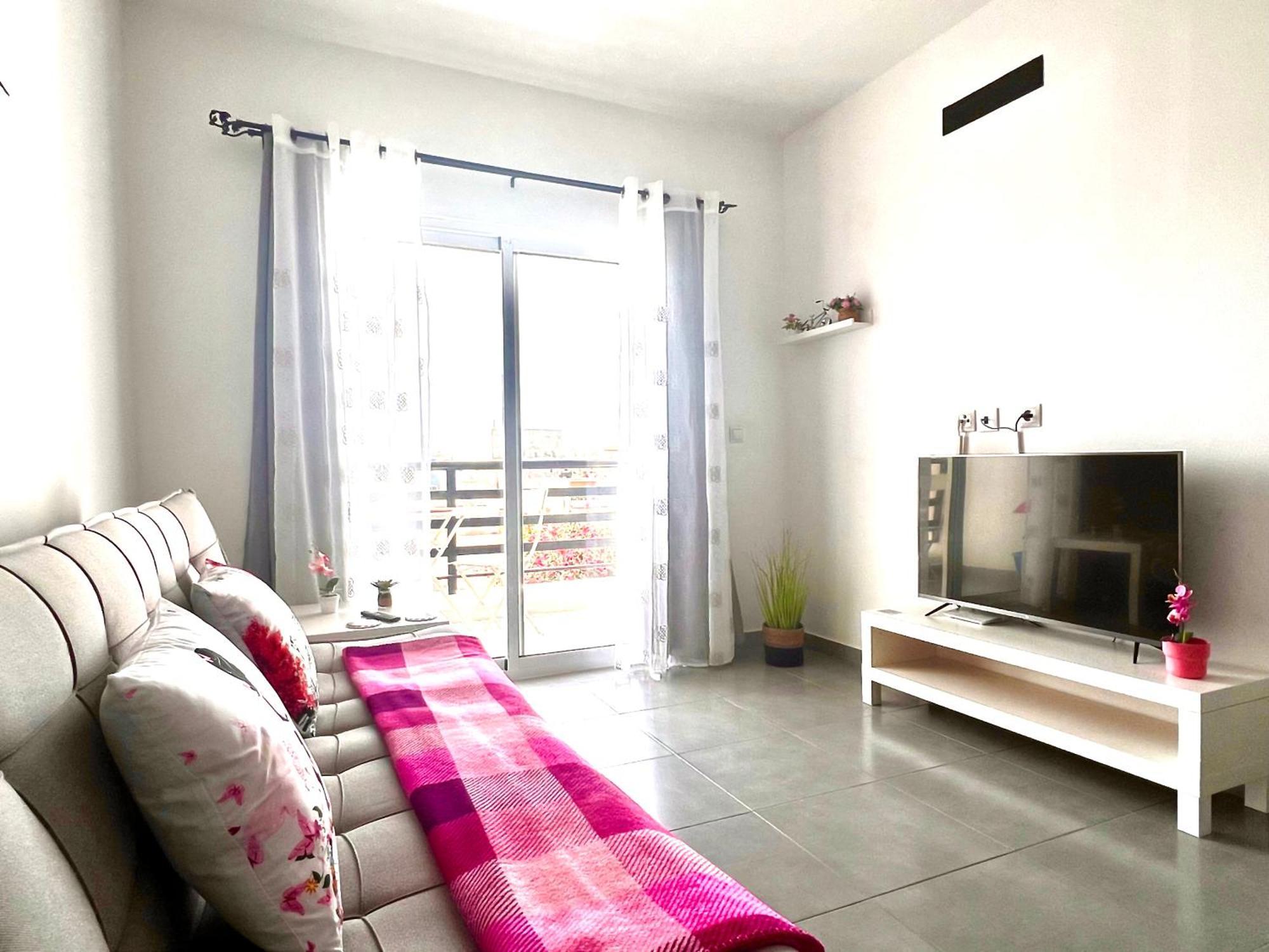 Animos! Apartments - 10 Modern Apartments Near The City & Beach, Perfect For Nomads, Travellers, Families, Watersports! Santa Maria Esterno foto