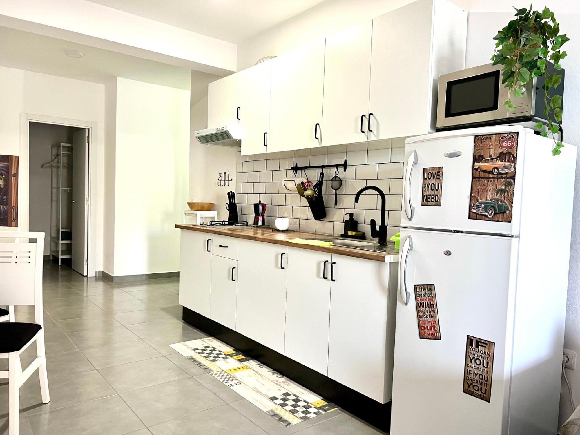 Animos! Apartments - 10 Modern Apartments Near The City & Beach, Perfect For Nomads, Travellers, Families, Watersports! Santa Maria Esterno foto