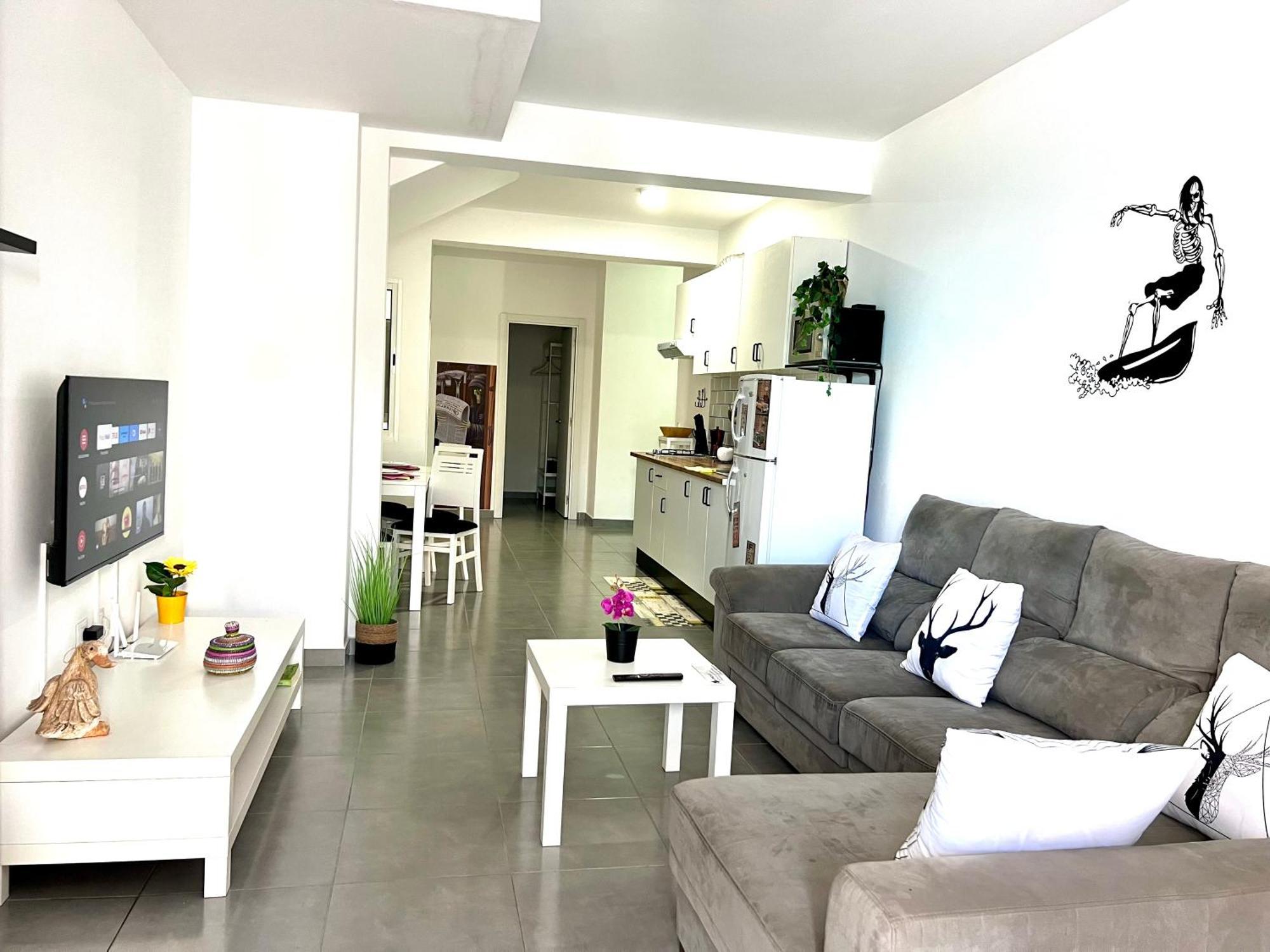 Animos! Apartments - 10 Modern Apartments Near The City & Beach, Perfect For Nomads, Travellers, Families, Watersports! Santa Maria Esterno foto